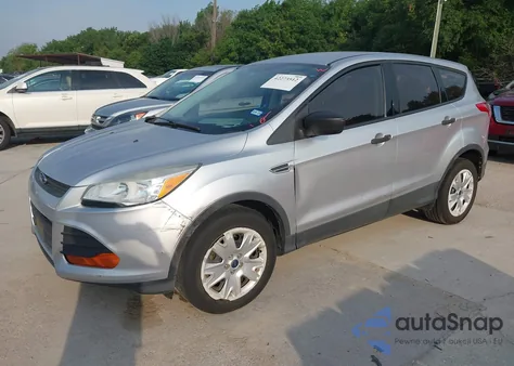 2015 Ford Escape S z USA, uszkodzony, nr VIN 1FMCU0F77FUA53829